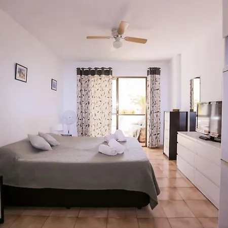 Castle Harbour 347 לוס כריסטיאנוס